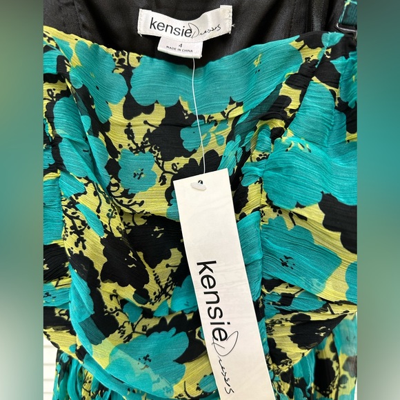 Kensie Floral Dress with Removable/Adjustable Straps Size 4 - Picture 4 of 13